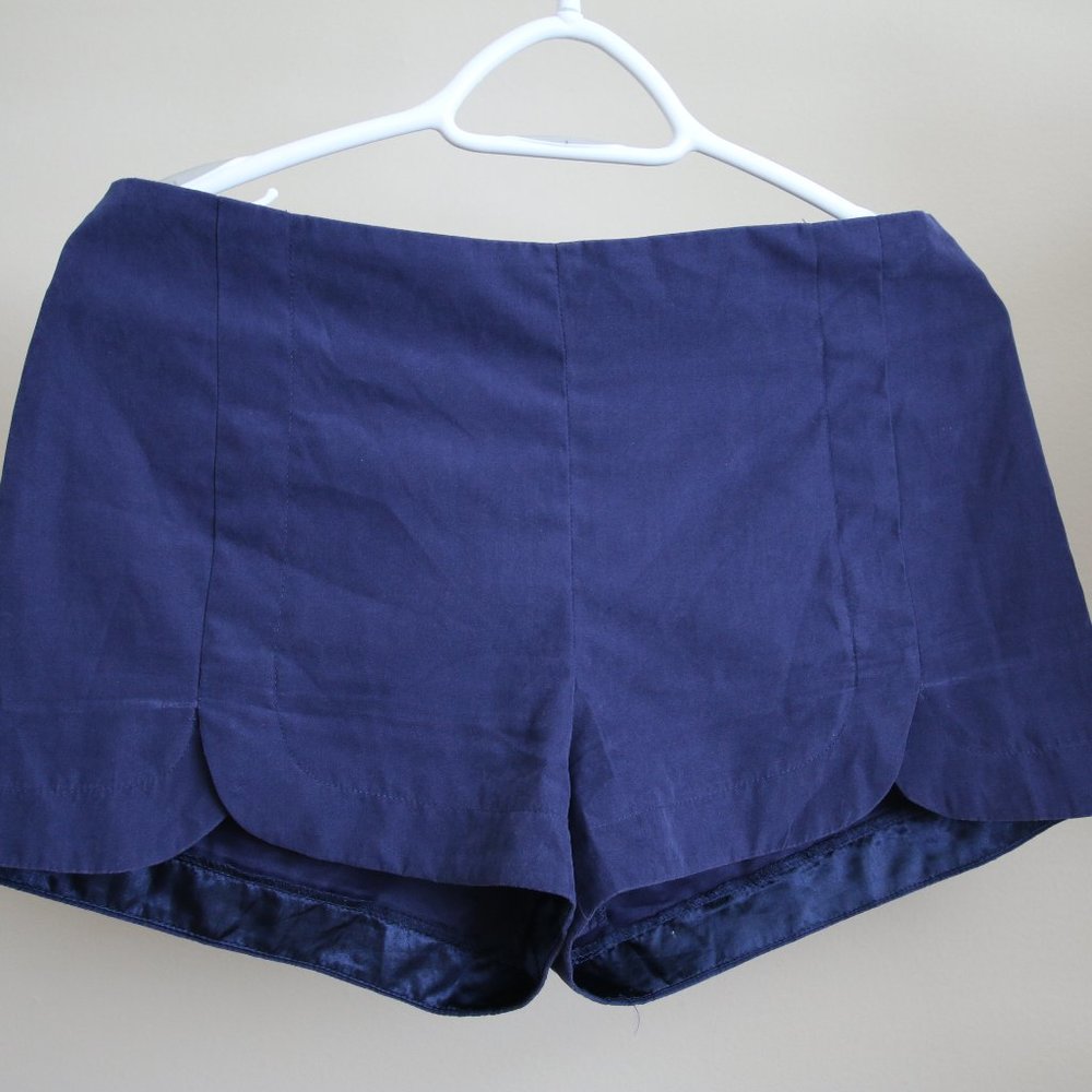 Dark blue shorts